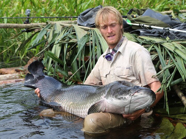 Рыбы мужчина на сегодня. Big Fish man.