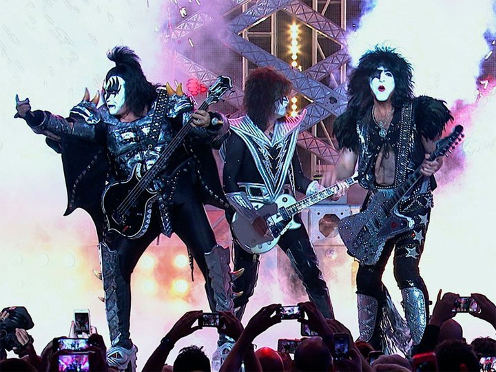 Kiss rock city