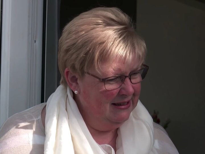 The Instant Gardener on TV Series 2 Episode 15 Channels and