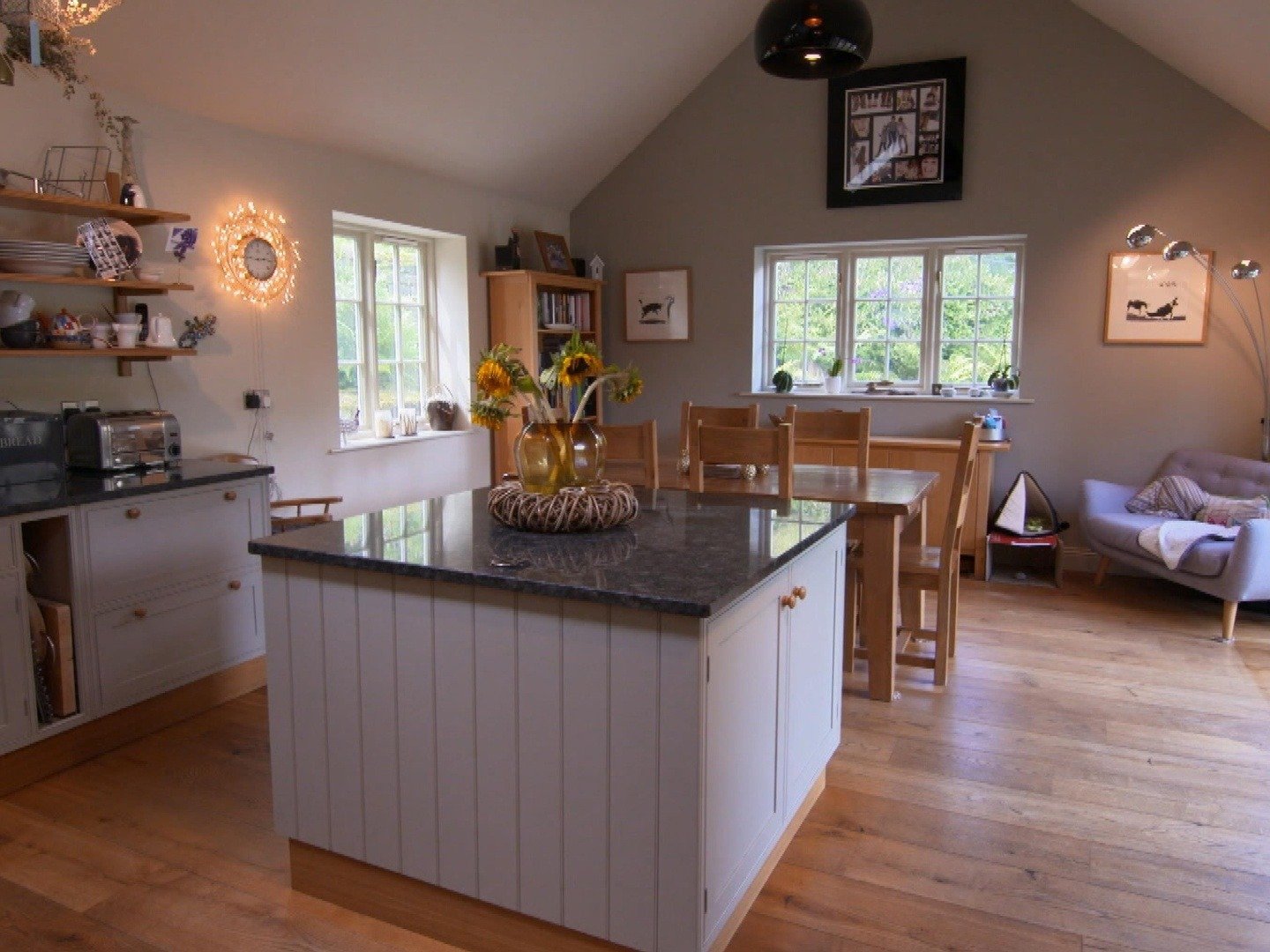 Escape to the Country on TV Series 18 Episode 59 Channels and