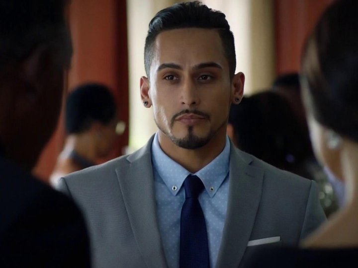 Family Business Streaming Saison 1 The Family Business on TV | Series 1 Episode 1 | Channels and schedules