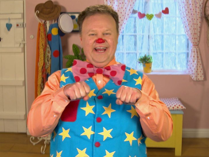 At Home with Mr Tumble on TV | Series 1 Episode 4 | Channels and ...