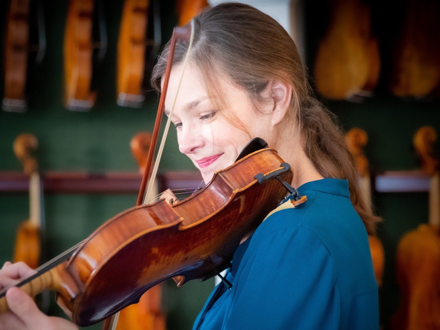 janine-jansen-falling-for-stradivari-2021-on-tv-channels-and