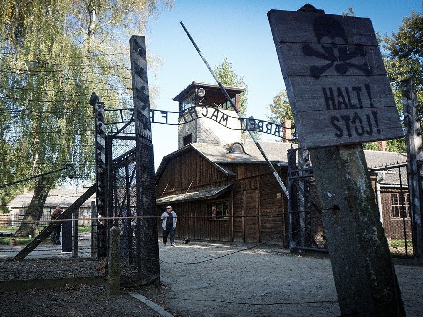 Auschwitz in 33 Objects on TV | Series 1 Episode 7 | Channels and ...