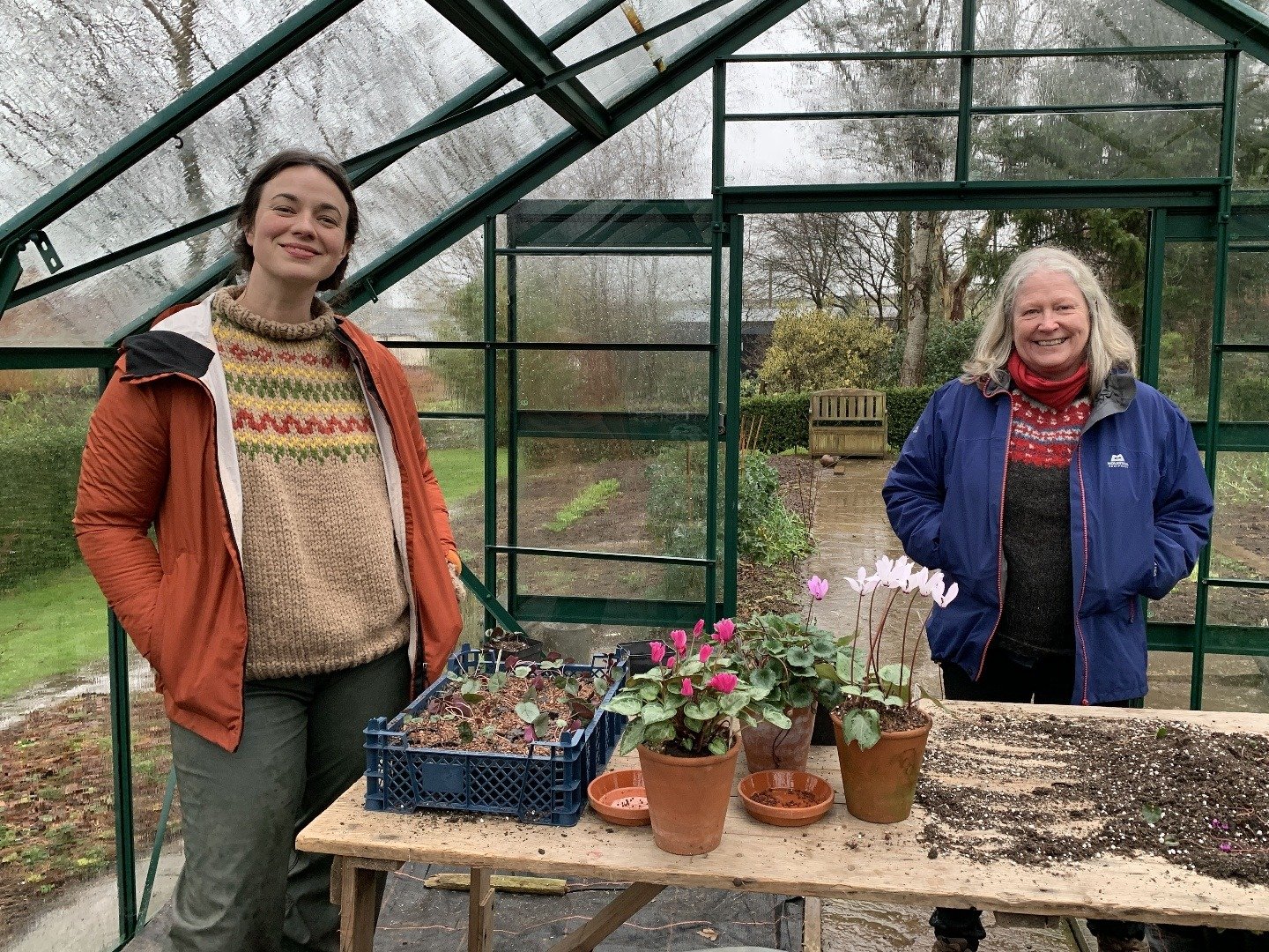 Gardeners' World on TV Channels and schedules TV24.co.uk