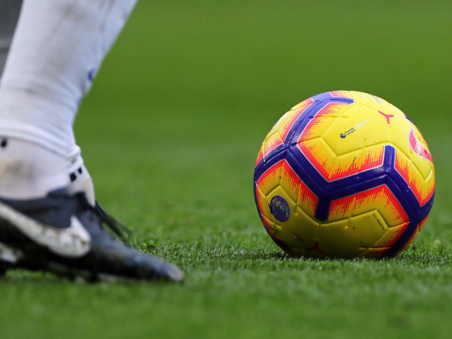 Chelsea v Manchester United (Best Premier League Goals) on TV