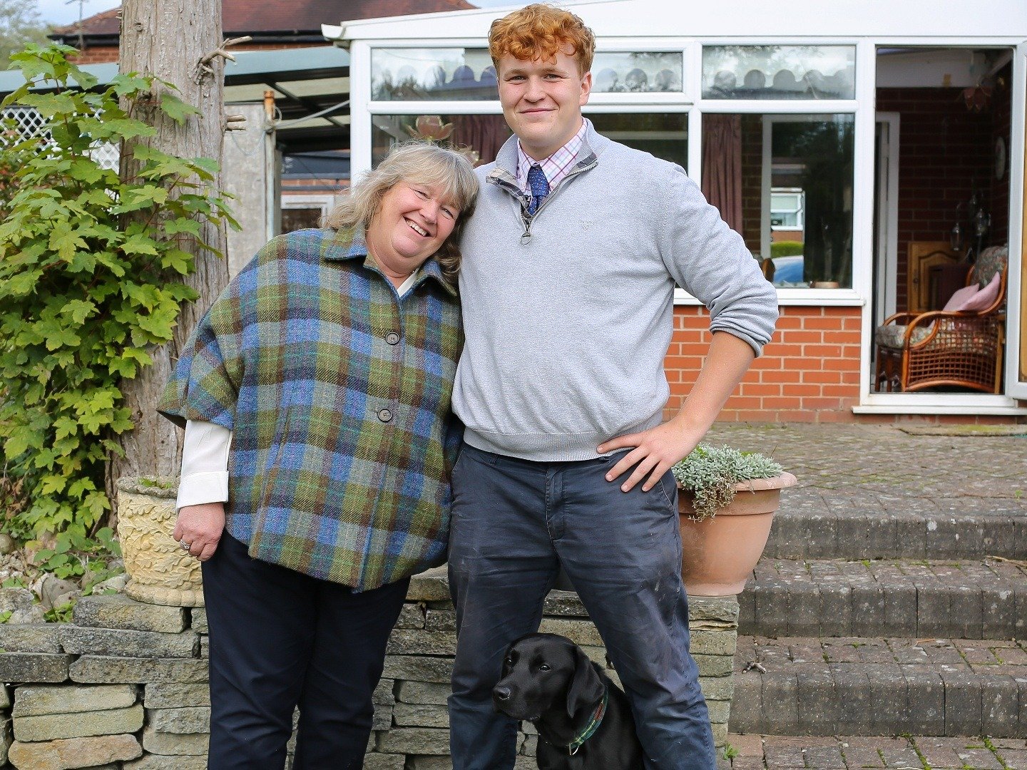 The Edinburgh Auction House on TV Series 1 Episode 1 Channels and